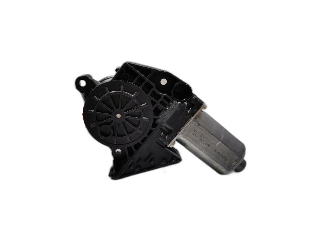 Motoras macara stanga fata Audi A8 D3 2006 ASB 0130821765