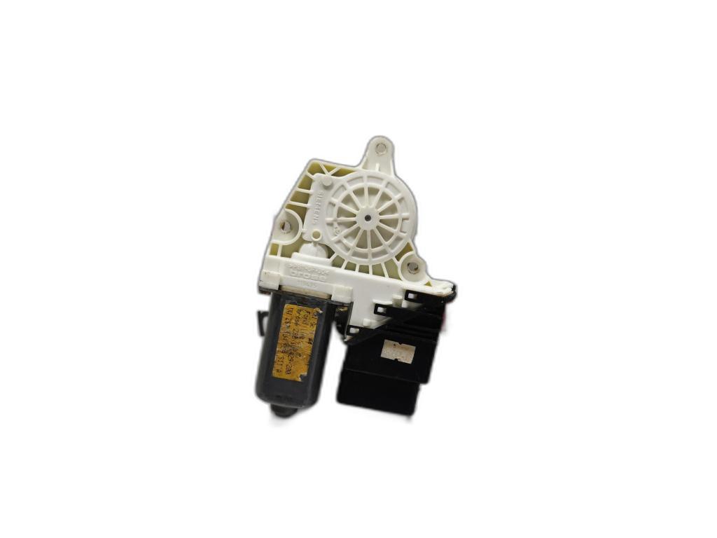 Motoras macara stanga spate Skoda Octavia (1996-2004) 1J4959811A SKODA OCTAVIA [ 1959 - 1971 ] OEM 1J4959811A