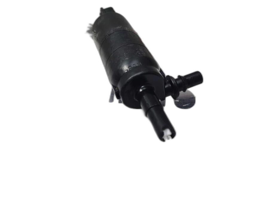 Pompa spalatoare faruri ​Volkswagen Passat B7 (365) Variant 2012 2.0 TDI OEM 6R0955681