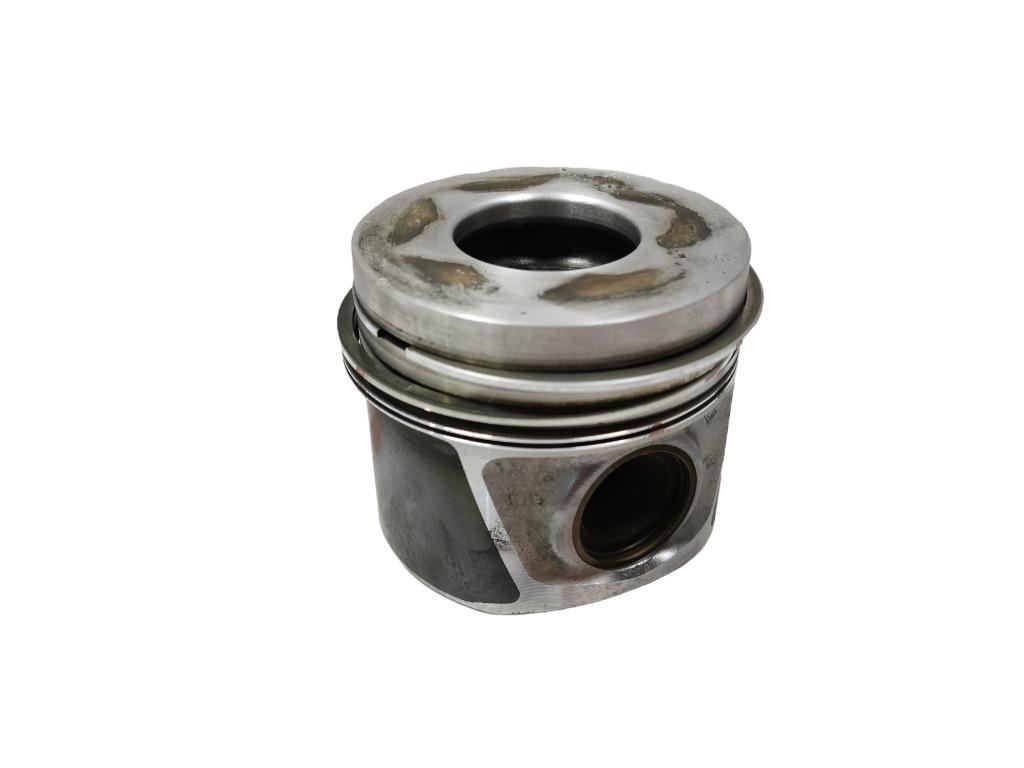 Piston motor Seat Altea (5P1) Hatchback 2005 2.0 TDI SEAT ALTEA (5P1) [ 2004 - > ] OEM 03G107065J