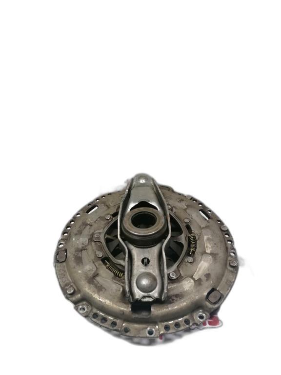 Kit ambreiaj fara volanta Volkswagen Golf 5 (1K) Kombi 2008 1.9 TDI OEM 03G141025E