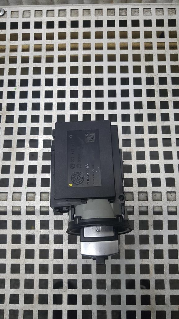 Contact fara cheie Volkswagen Passat B6 2.0 TDI BKP OEM 3C0905843Q
