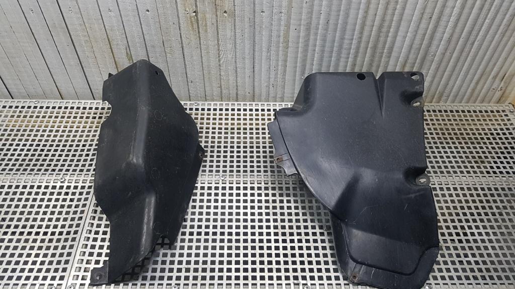 Scut inferior bara spate Volkswagen Passat b5.5 2001-2005 sedan OEM 3B0825218A