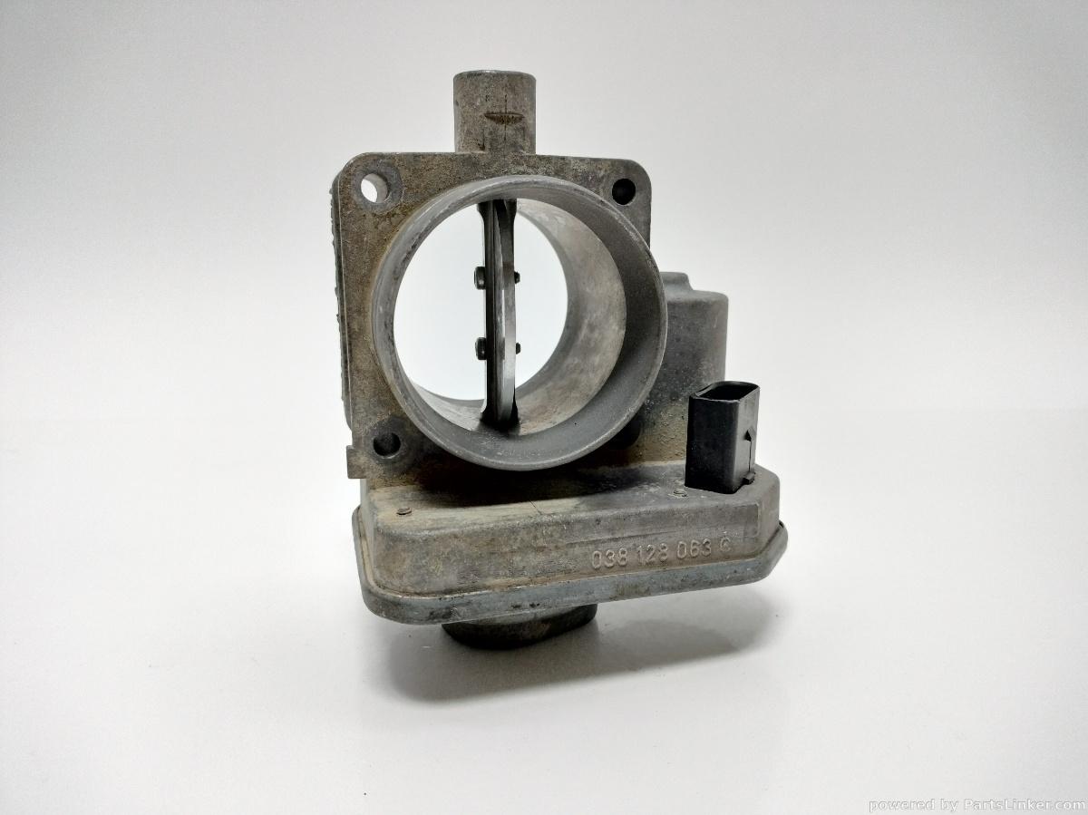 Clapeta acceleratie VOLKSWAGEN CADDY II Box (9K9A) [ 1995 - 2004 ] SDI (AEY, AYQ) 47KW|64HP 038 128 063 C OEM 038128063C