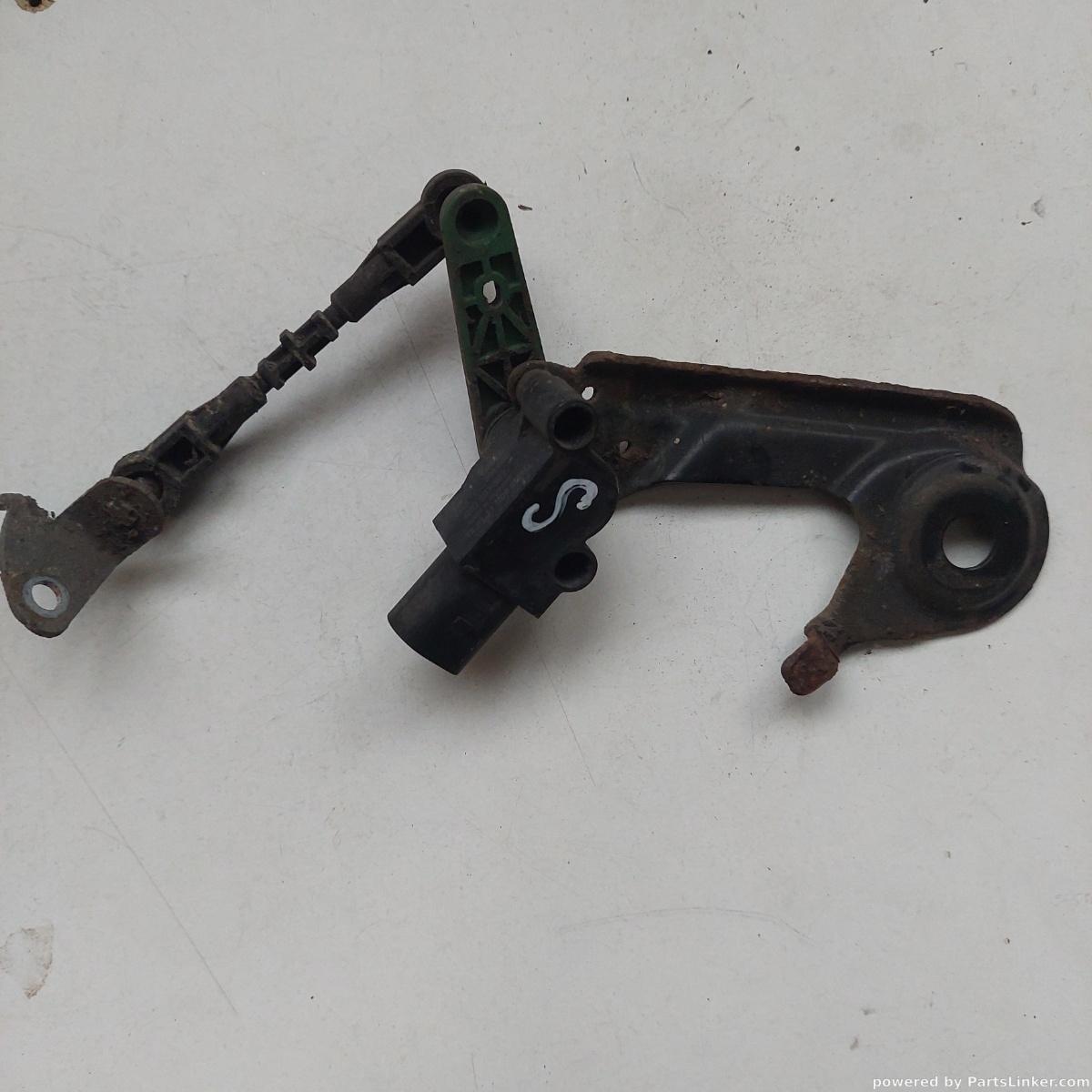 Senzor nivel faruri stanga spate AUDI A8 III (4H2, 4H8, 4HC, 4HL) [ 2009 - 2018 ] OEM 4h0907503