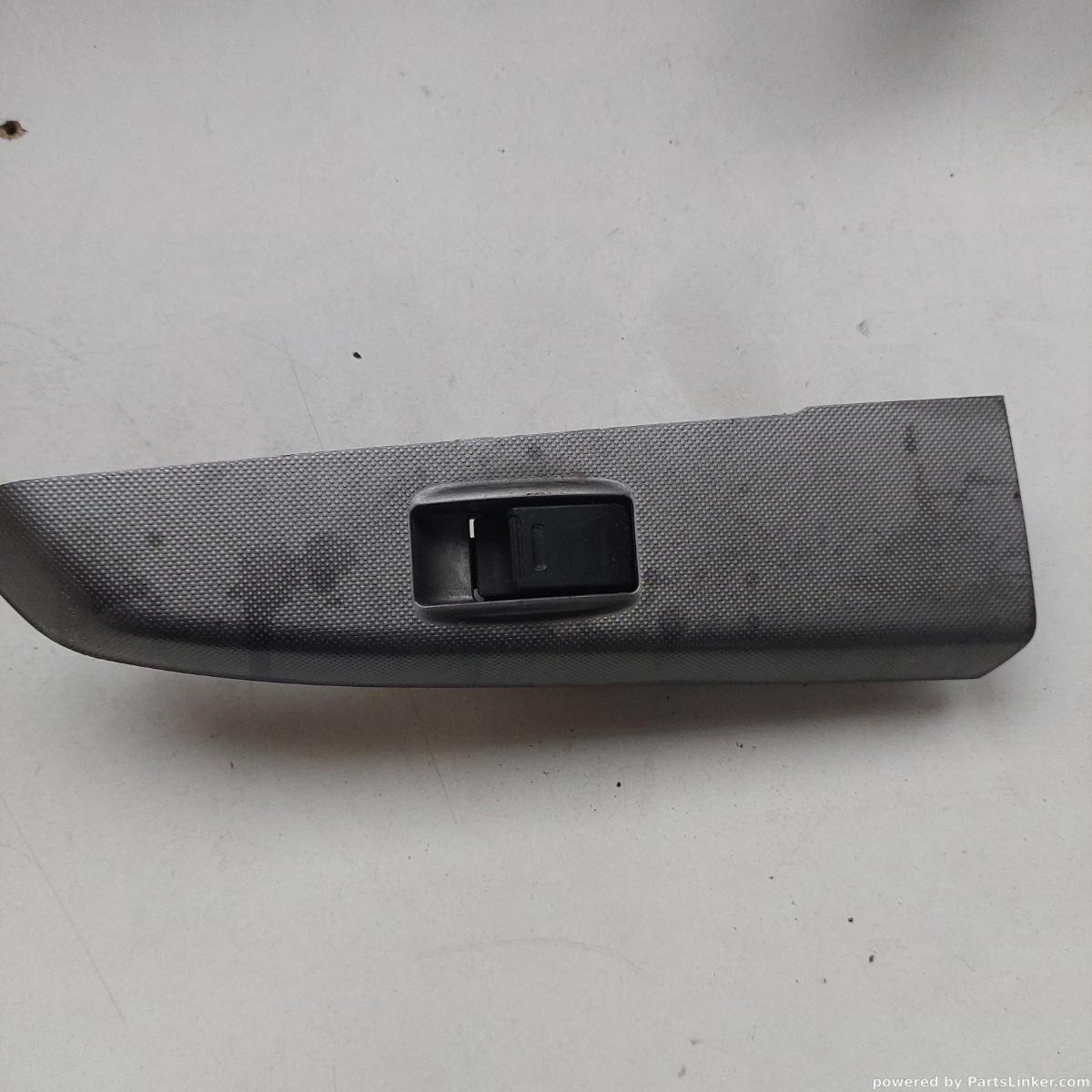 Actionare electrica geam dreapta fata TOYOTA HILUX VII Pickup (_N1_, _N2_, _N3_) [ 2004 - > ] OEM 742710k020