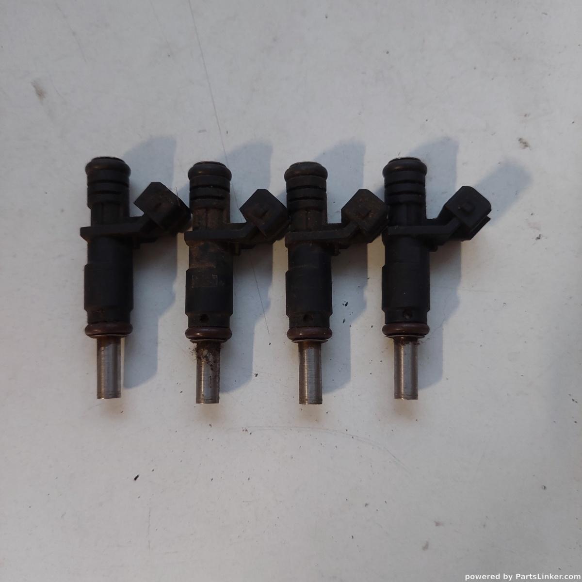 Set injectoare combustibil BMW 3 V E90 2004 - 2012 7531634