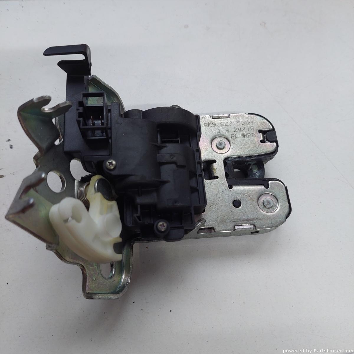 Incuietoare, exterior haion  AUDI A5/S5 Convertible (8F7) [ 2009 - 2017 ] OEM 8k98275854