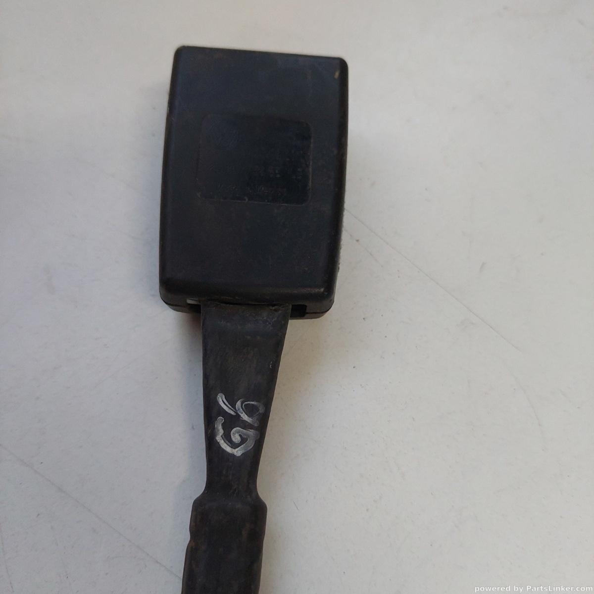 Capsa centura  dreapta fata VOLKSWAGEN GOLF V (1K1) [ 2003 - 2009 ] OEM 1k3857756be