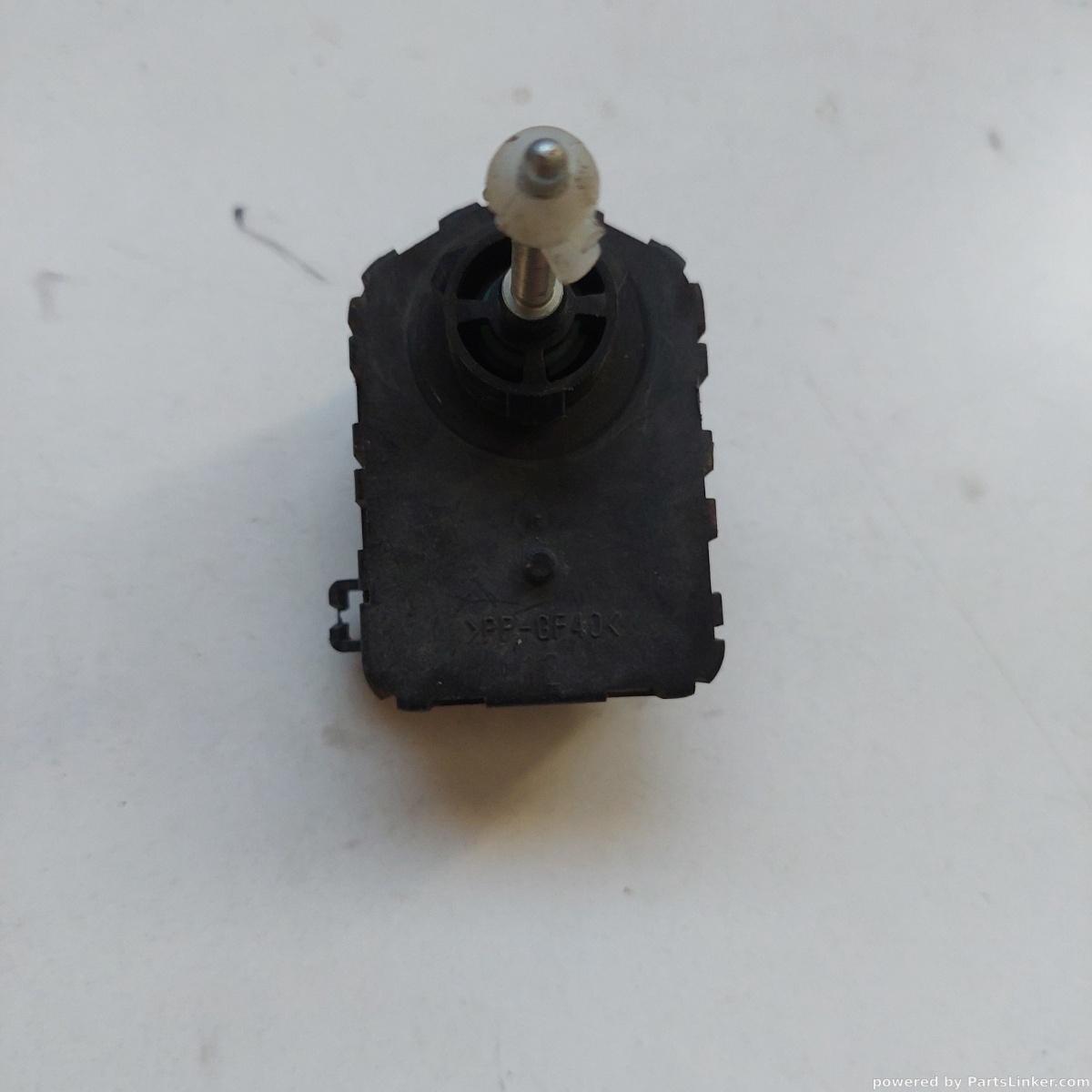 Motoras far dreapta fata TOYOTA LAND CRUISER 150 (TRJ15_, KDJ15_, GRJ15_, GDJ15_) [ 2009  OEM 838838t858