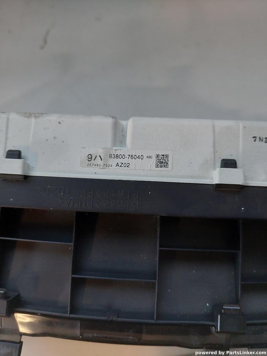 Ceasuri bord LEXUS CT (ZWA10_) [ 2010 - > ] OEM 8380076040 – foto 2