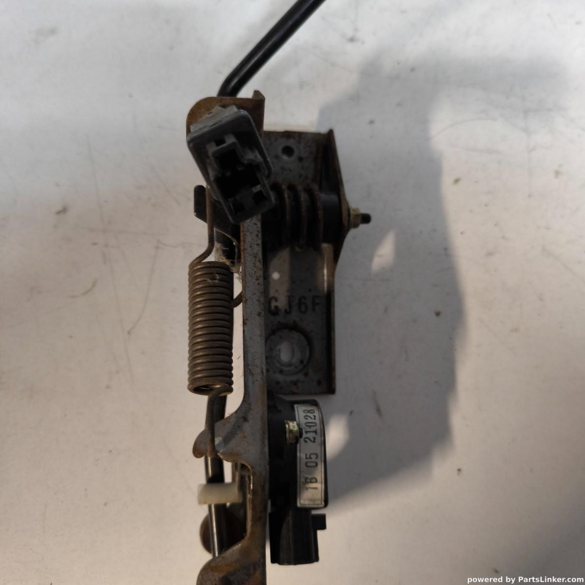 Pedala ambreiaj MAZDA 6 an 2004  (JASM, JBSM) [ 1996 - 2003 ] OEM W6101080