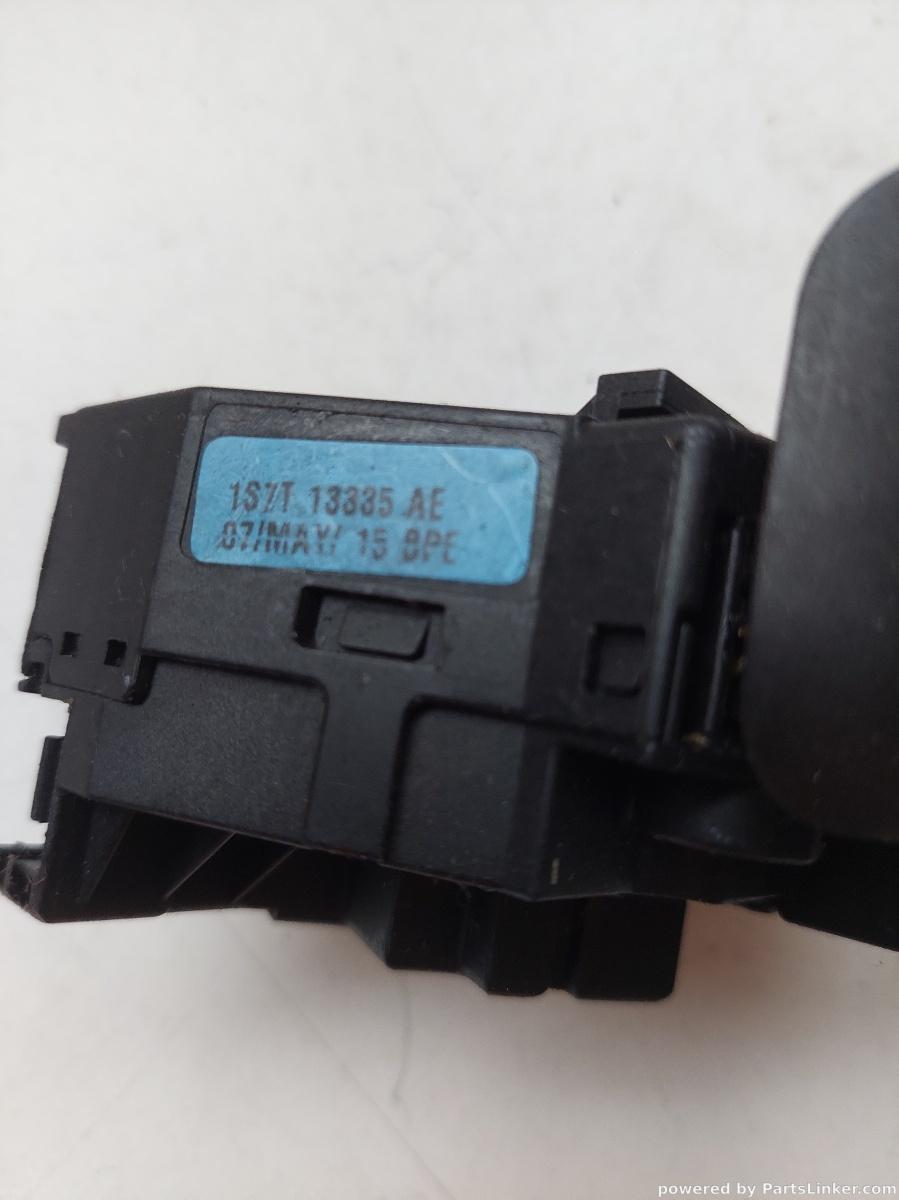 Maneta semnalizare FORD FIESTA Box (J5_, J3_) [ 1996 - 2003 ] OEM 13335ae – foto 2