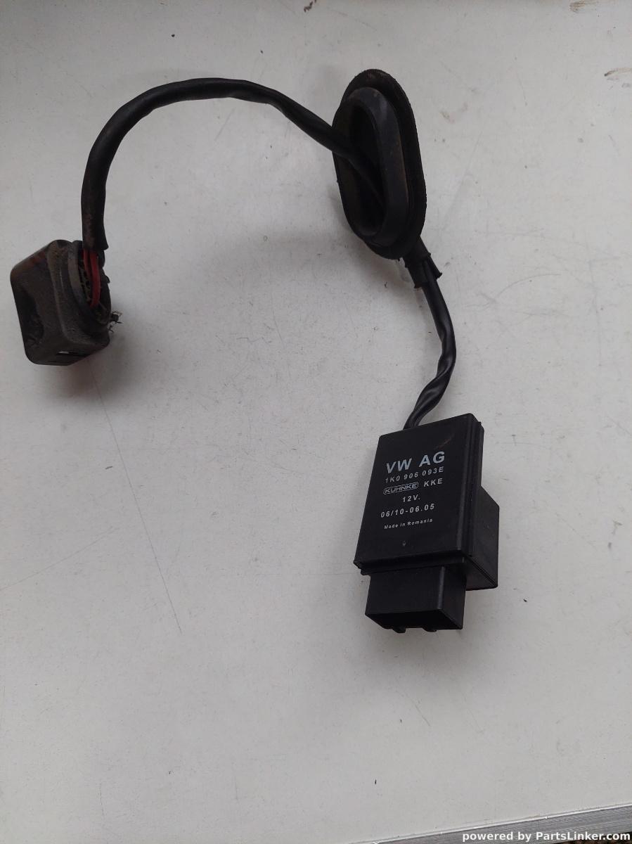 Releu pompa combustibil VOLKSWAGEN PASSAT Variant (3C5) [ 2005 - 2011 ] OEM 1k0906093e