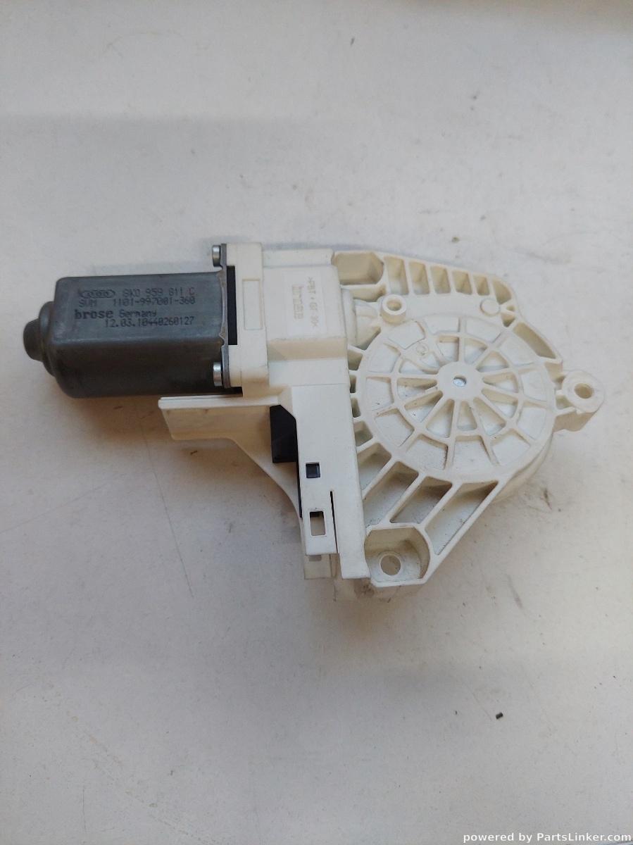 Motoras macara geam stanga spate AUDI A6/S6 III Saloon 4F2, C6 2004 - 2011 8k0959811c