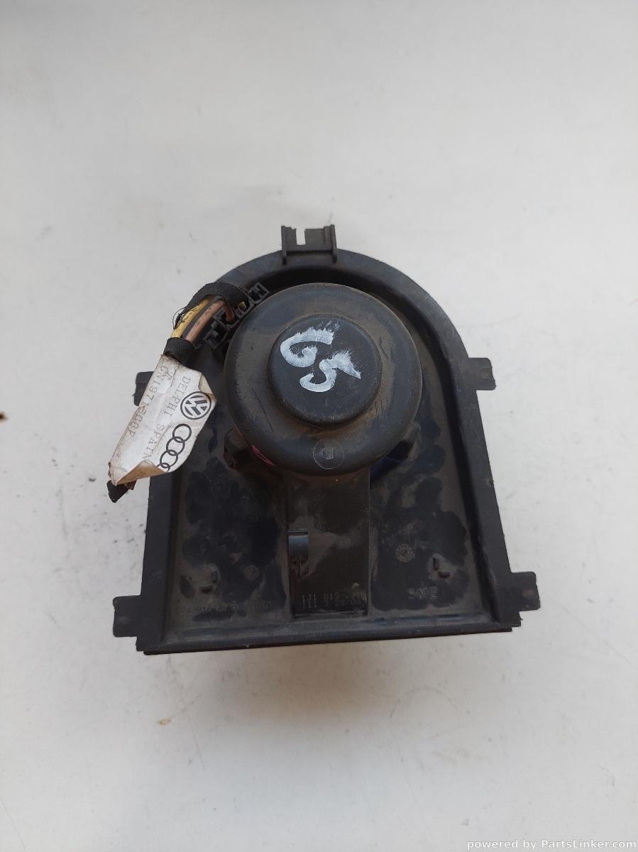 Aeroterma VOLKSWAGEN GOLF V (1K1) [ 2003 - 2009 ] OEM 1j1819821a