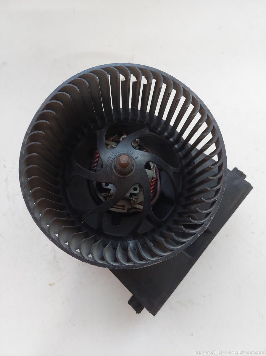 Aeroterma VOLKSWAGEN GOLF V (1K1) [ 2003 - 2009 ] OEM 1j1819821a – foto 2