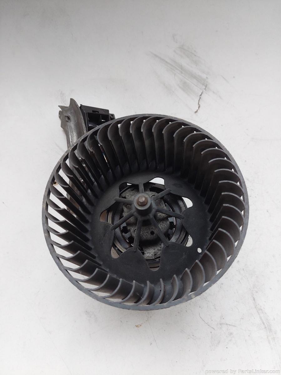 Aeroterma VOLKSWAGEN GOLF V (1K1) [ 2003 - 2009 ] OEM F011021633 – foto 2