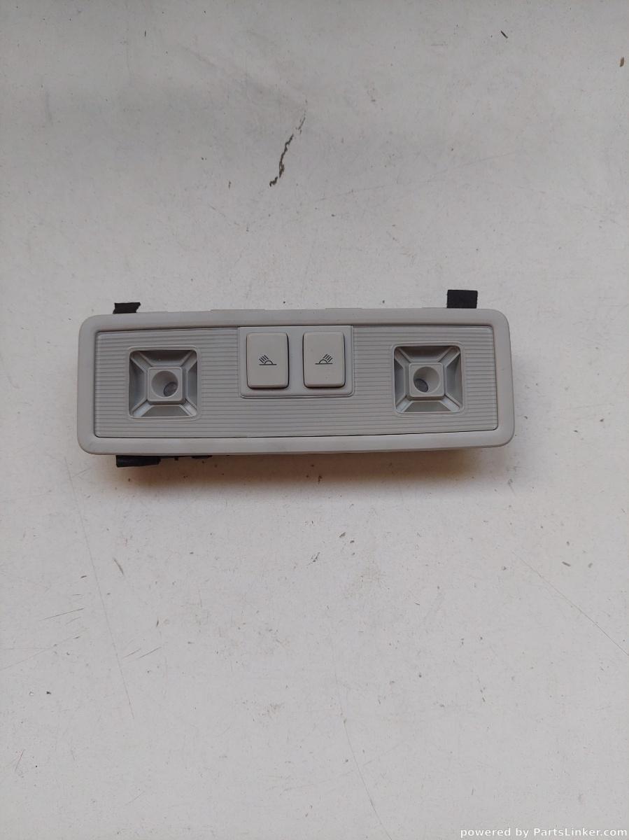 Lampa plafon spate VOLKSWAGEN GOLF VAN VII Variant (BA5) [ 2013 - 2017 ] VW OEM 5g0947291