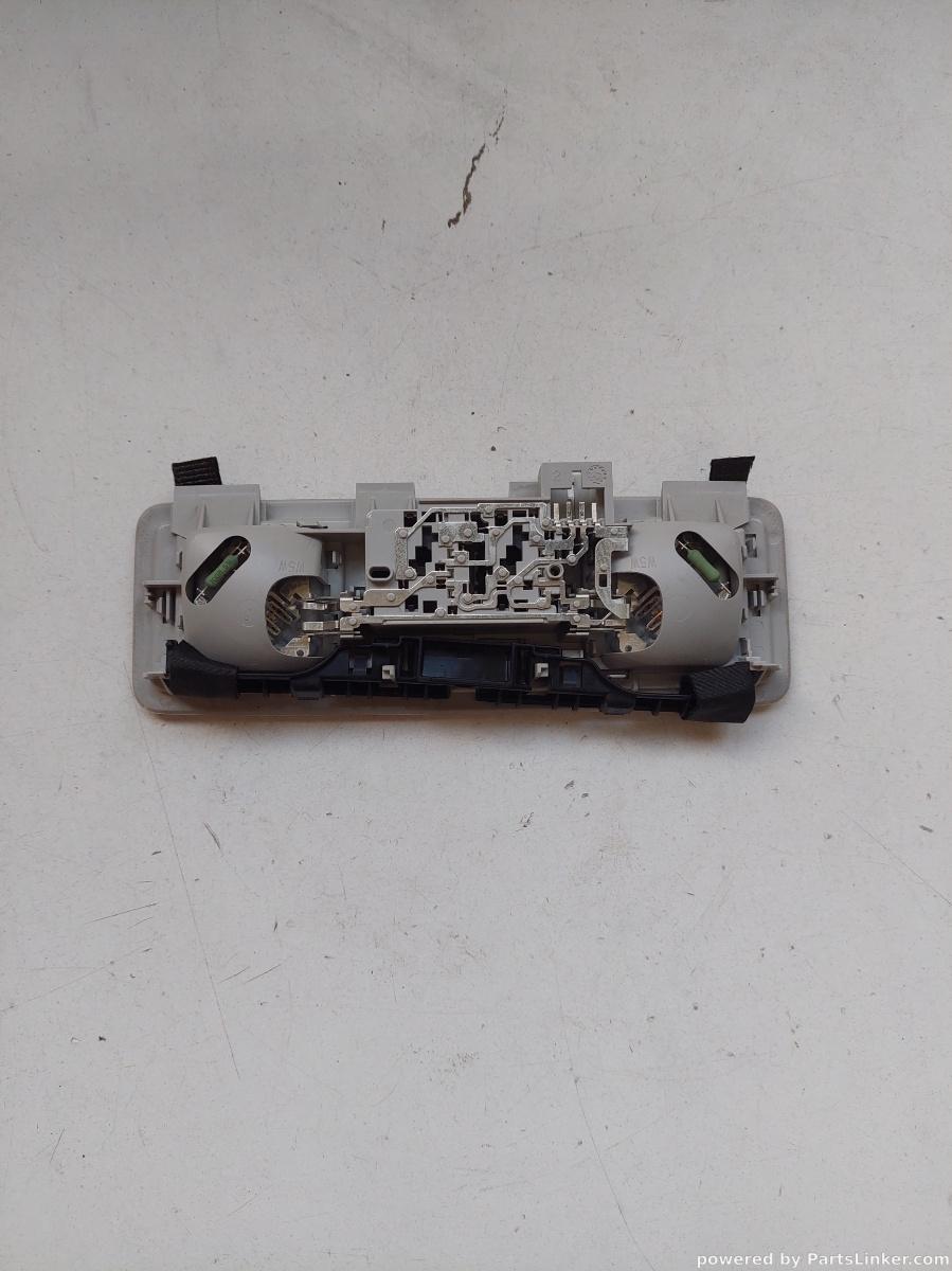 Lampa plafon spate VOLKSWAGEN GOLF VAN VII Variant (BA5) [ 2013 - 2017 ] VW OEM 5g0947291 – foto 2