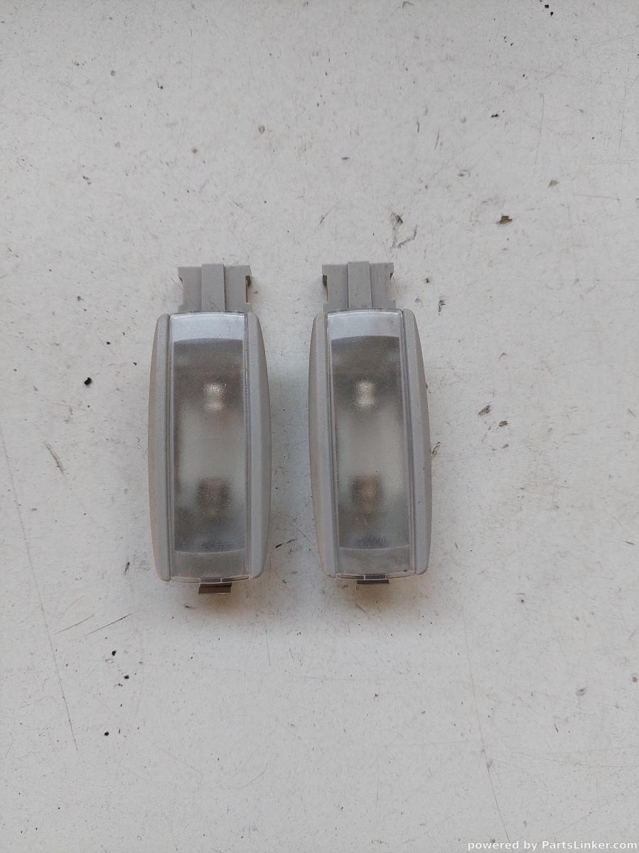 Lampa plafon VOLKSWAGEN PASSAT CC (357) [ 2008 - 2012 ] BOSCH OEM 1k0947109