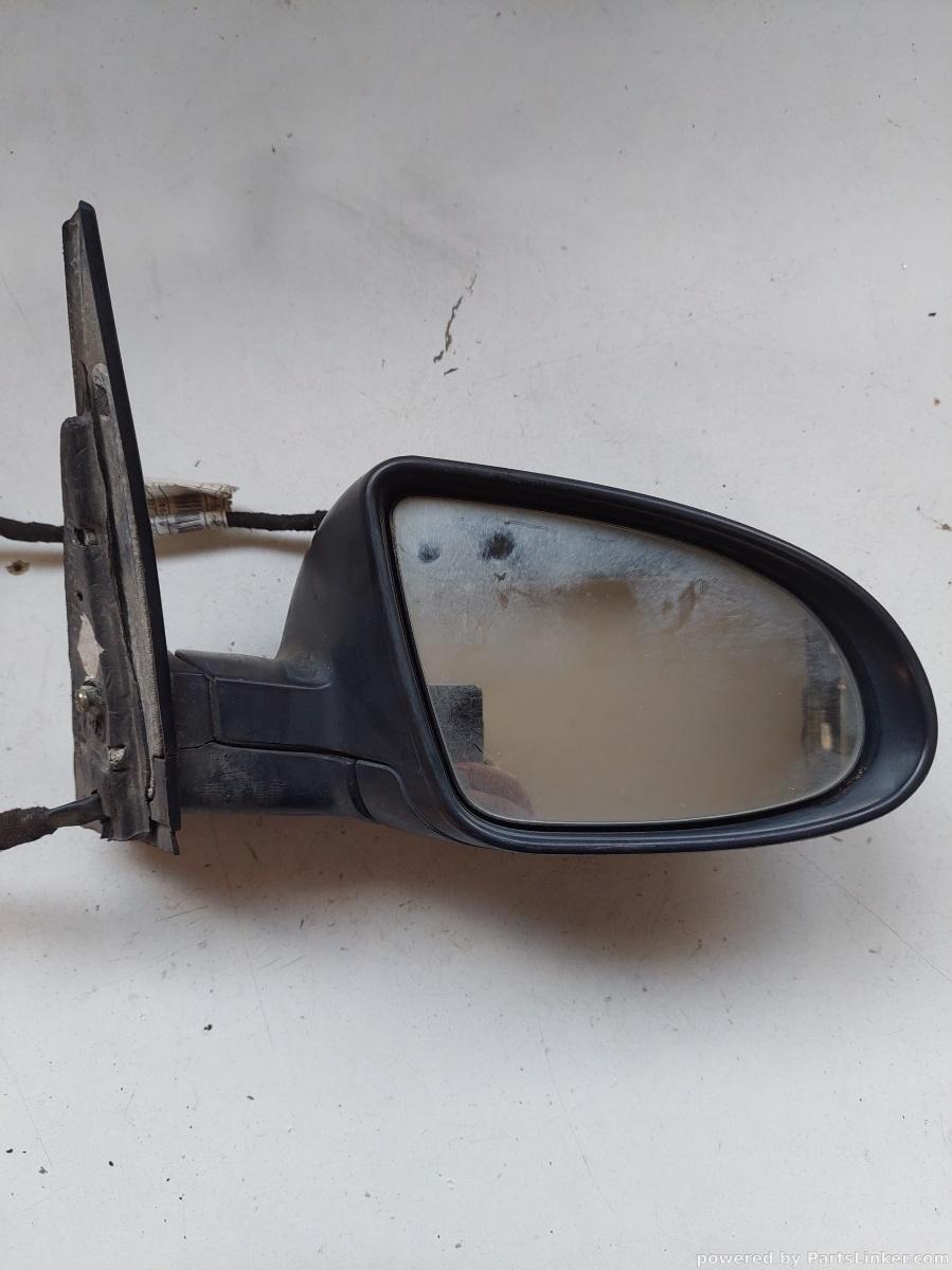 Brat oglinda dreapta fata AUDI A6 III Avant (4F5, C6) [ 2005 - 2011 ] OEM 011025