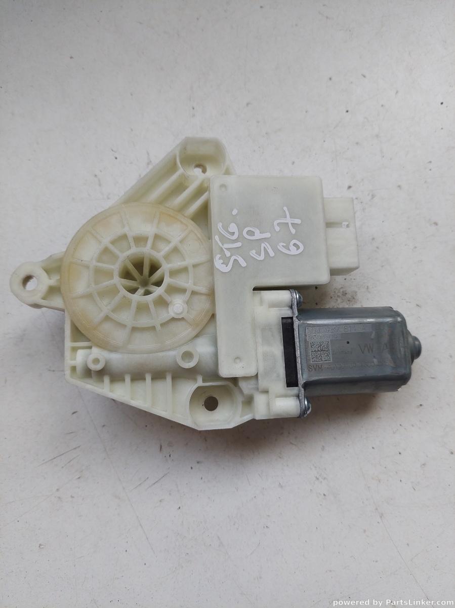 Motoras macara geam stanga spate VOLKSWAGEN GOLF VII (5G1, BE1) [ 2012 - > ], VOLKSWAGEN GOLF VAN VII Variant (BA5) [ 2013 - 2017 ] OEM 5q4959811a