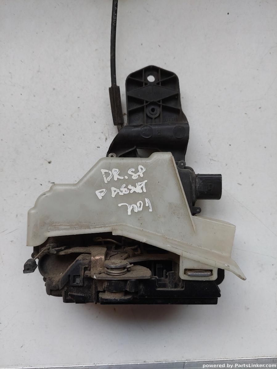 Broasca usa dreapta spate VOLKSWAGEN PASSAT (3B2) [ 1996 - 2001 ] OEM 117626