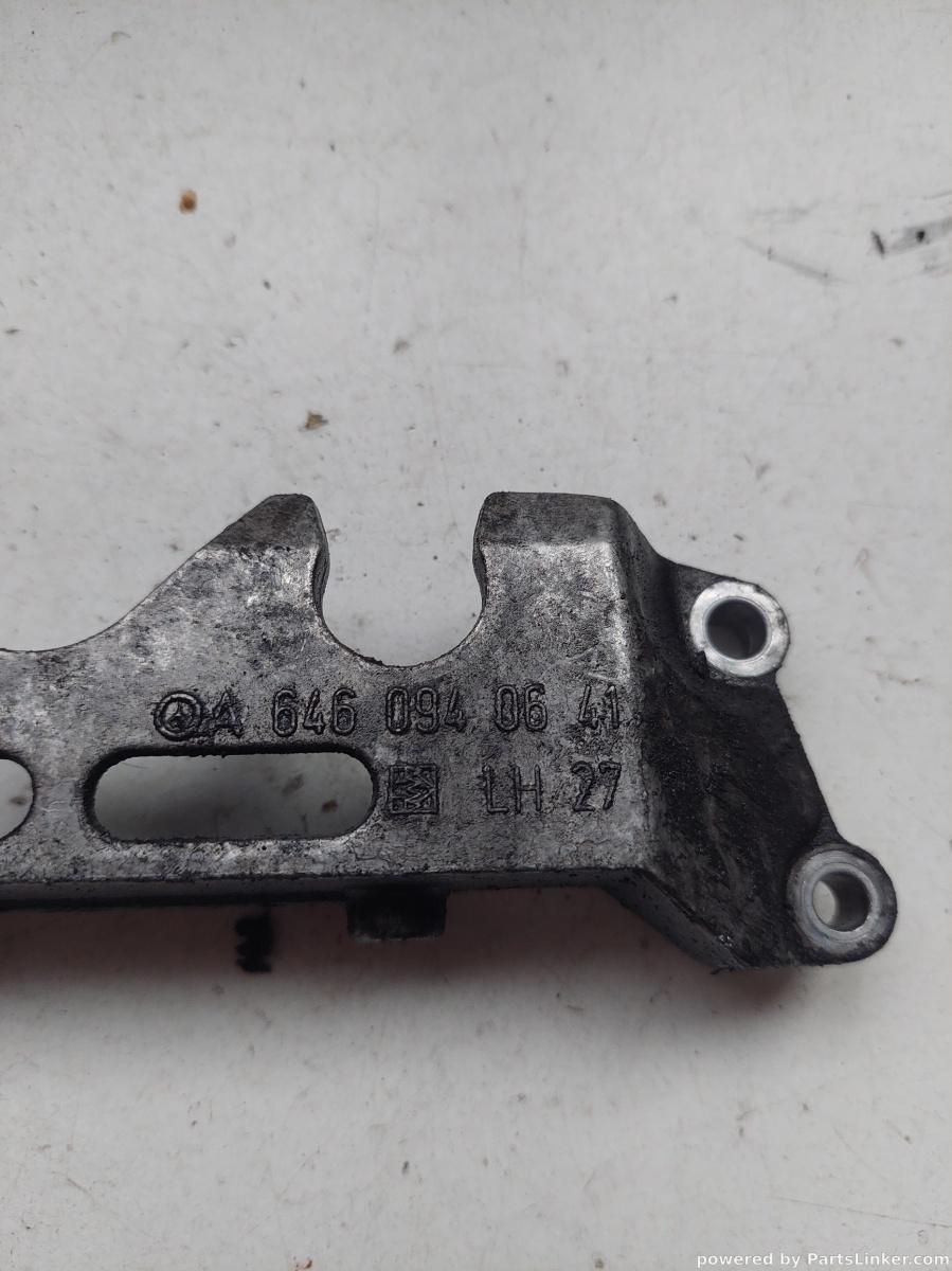 Suport filtru aer MERCEDES-BENZ C-CLASS (W204) [ 2007 - 2014 ] OEM A6460940641 – foto 2