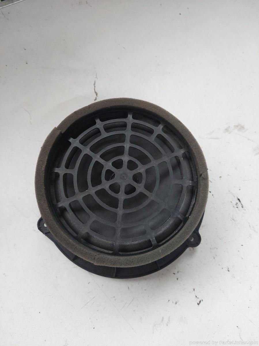 Boxa auto dreapta spate AUDI A8 III (4H2, 4H8, 4HC, 4HL) [ 2009 - 2018 ] OEM 4h0035411