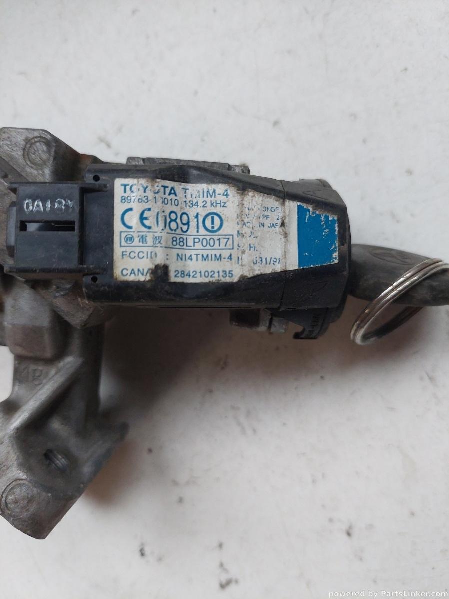Contact cu cheie TOYOTA COROLLA Verso (_E12_) [ 2001 - 2004 ] OEM 8978318010 – foto 2