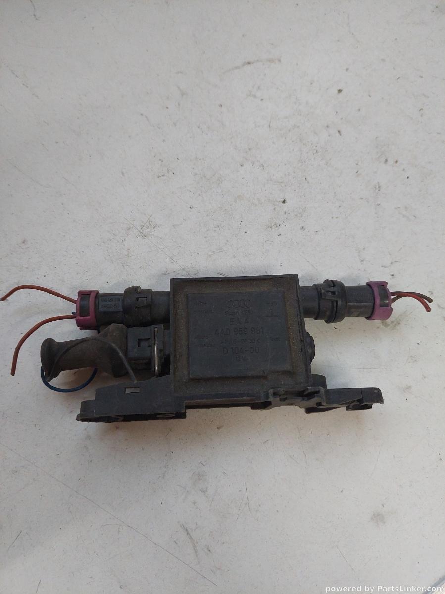 Actuator electronic stanga fata AUDI A4 Saloon (8D2, B5) [ 1994 - 2001 ] OEM 4a0959981