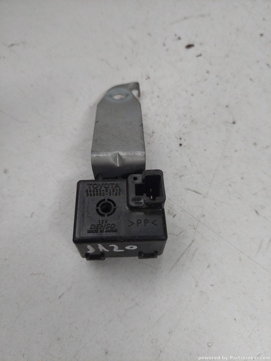Modul electronic TOYOTA LAND CRUISER J120 OEM 8665251010