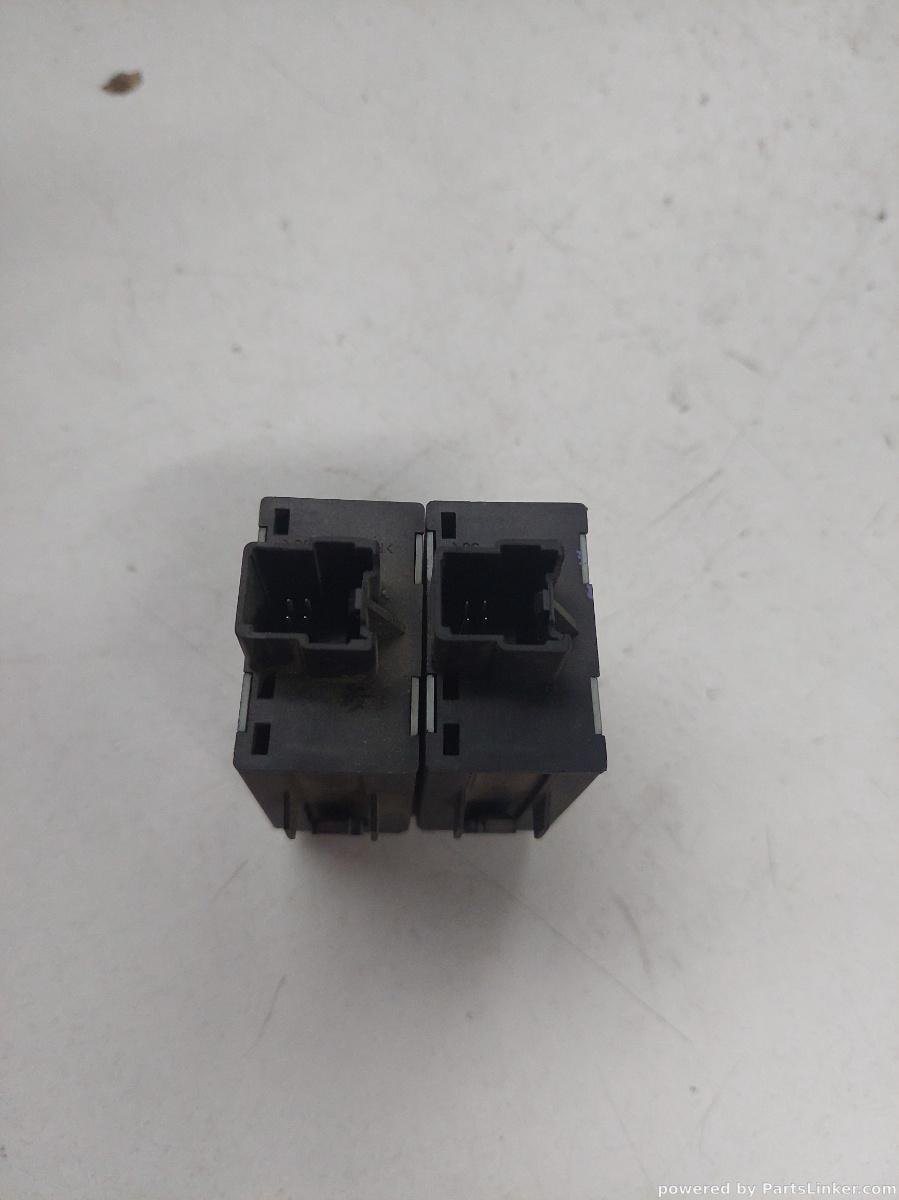 Set butoane scaune incalzire FORD FOCUS C-MAX (DM2) [ 2003 - 2007 ] OEM 3m5t19k314ac – foto 2