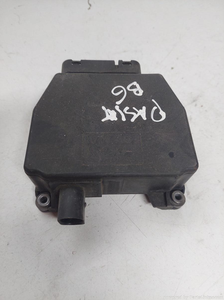 Supapa vacuum VOLKSWAGEN PASSAT Variant (3B6) [ 2000 - 2005 ] OEM 3c0906625