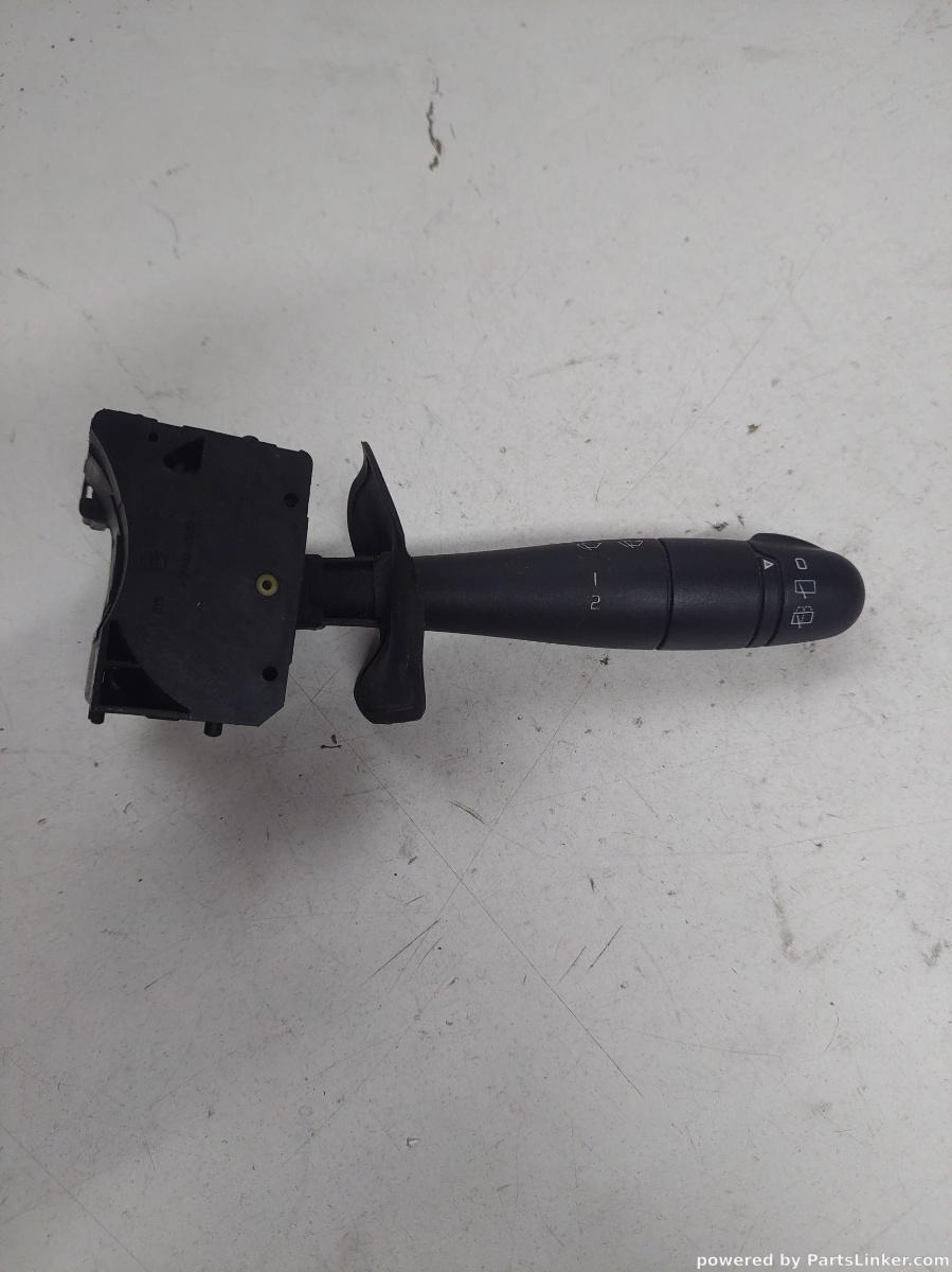 Maneta stergatoare RENAULT KANGOO (KC0/1_) [ 1997 - > ] OEM 8200379527