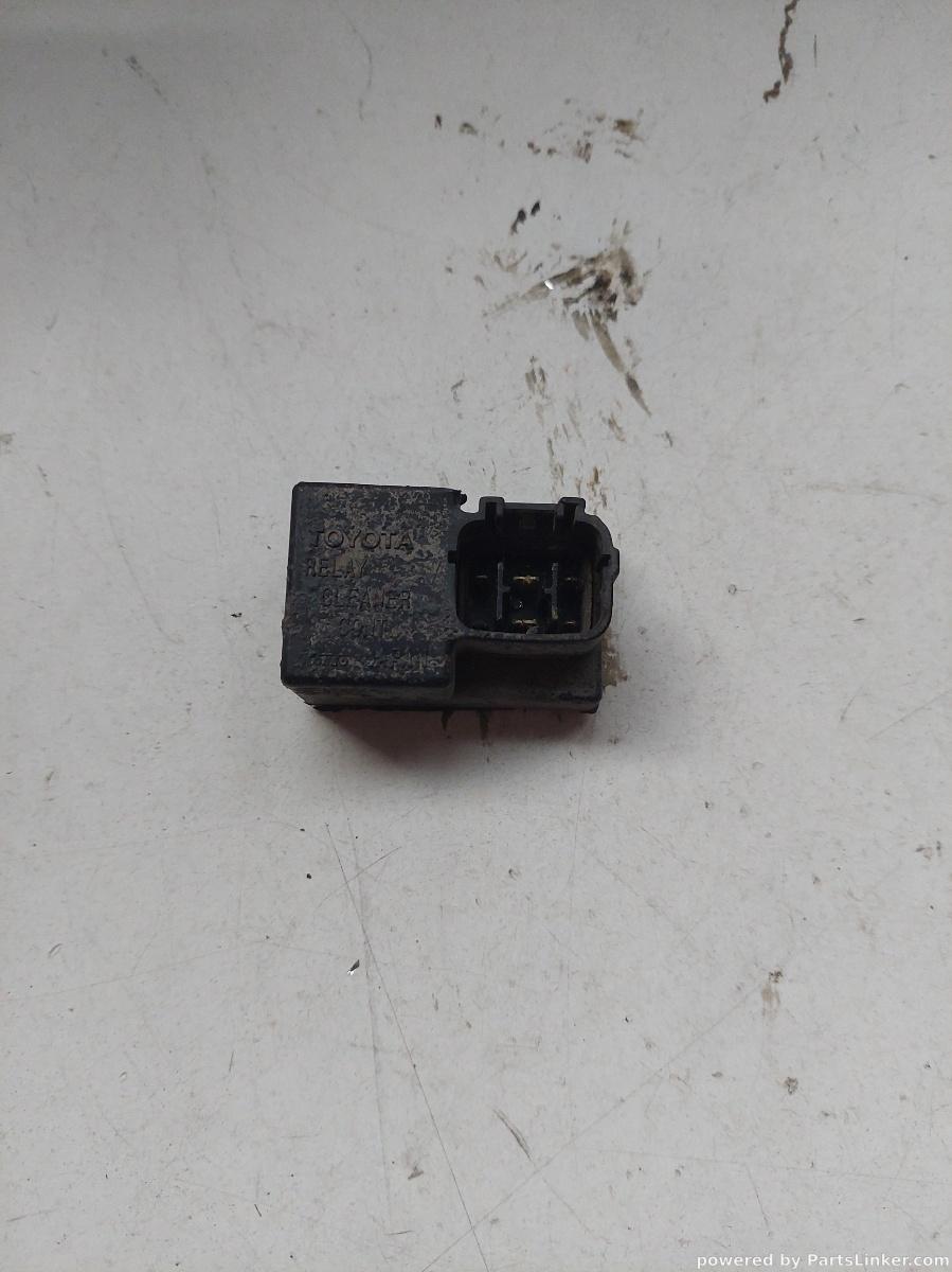 Releu TOYOTA LAND CRUISER 100 FZJ1_, UZJ1_ 1998 - 2008 94233010
