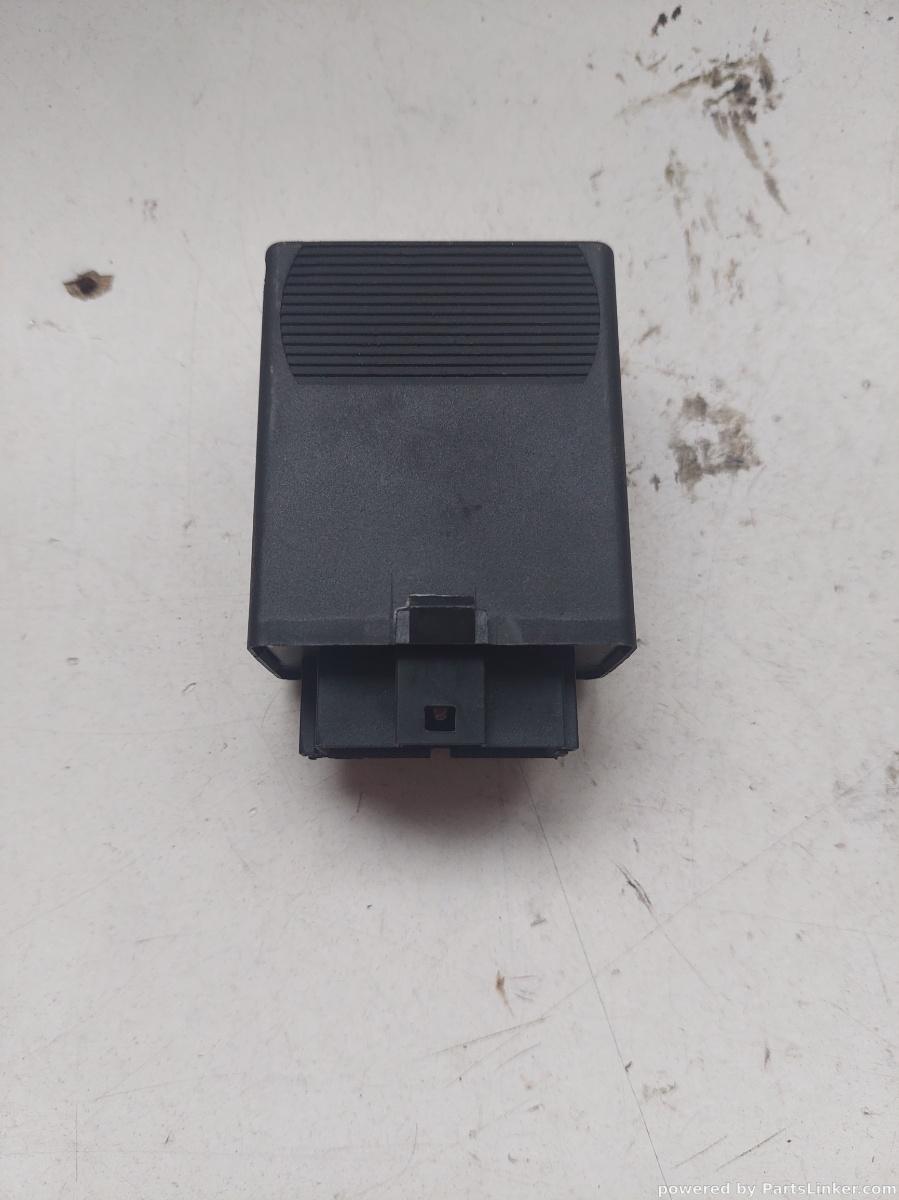 Releu faruri  MERCEDES-BENZ VITO Box (638) [ 1997 - 2003 ] OEM 0165452632 – foto 2