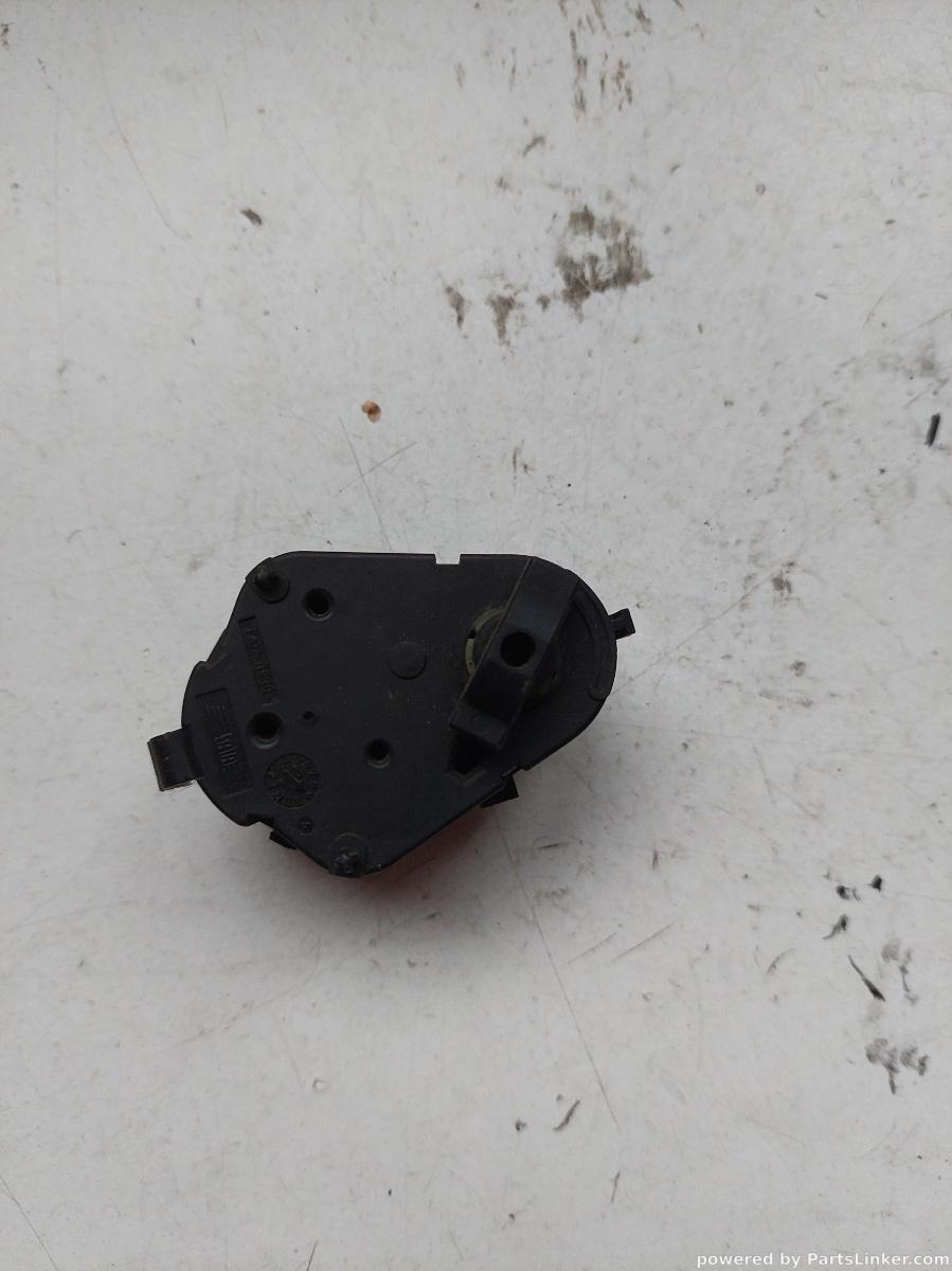 Motoras clapeta aeroterma BMW 5 (E60) [ 2001 - 2010 ] OEM 69303039 – foto 2