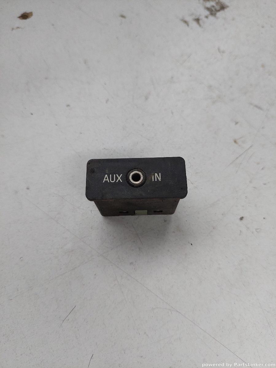Auxiliara  BMW 5 (E60) [ 2001 - 2010 ] OEM 61316986791