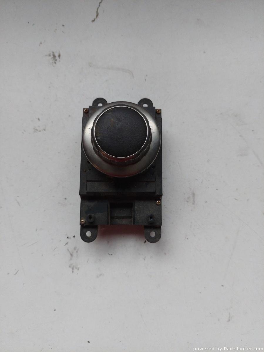 Buton consola centrala  BMW 5 (E60) [ 2001 - 2010 ] OEM 6944884