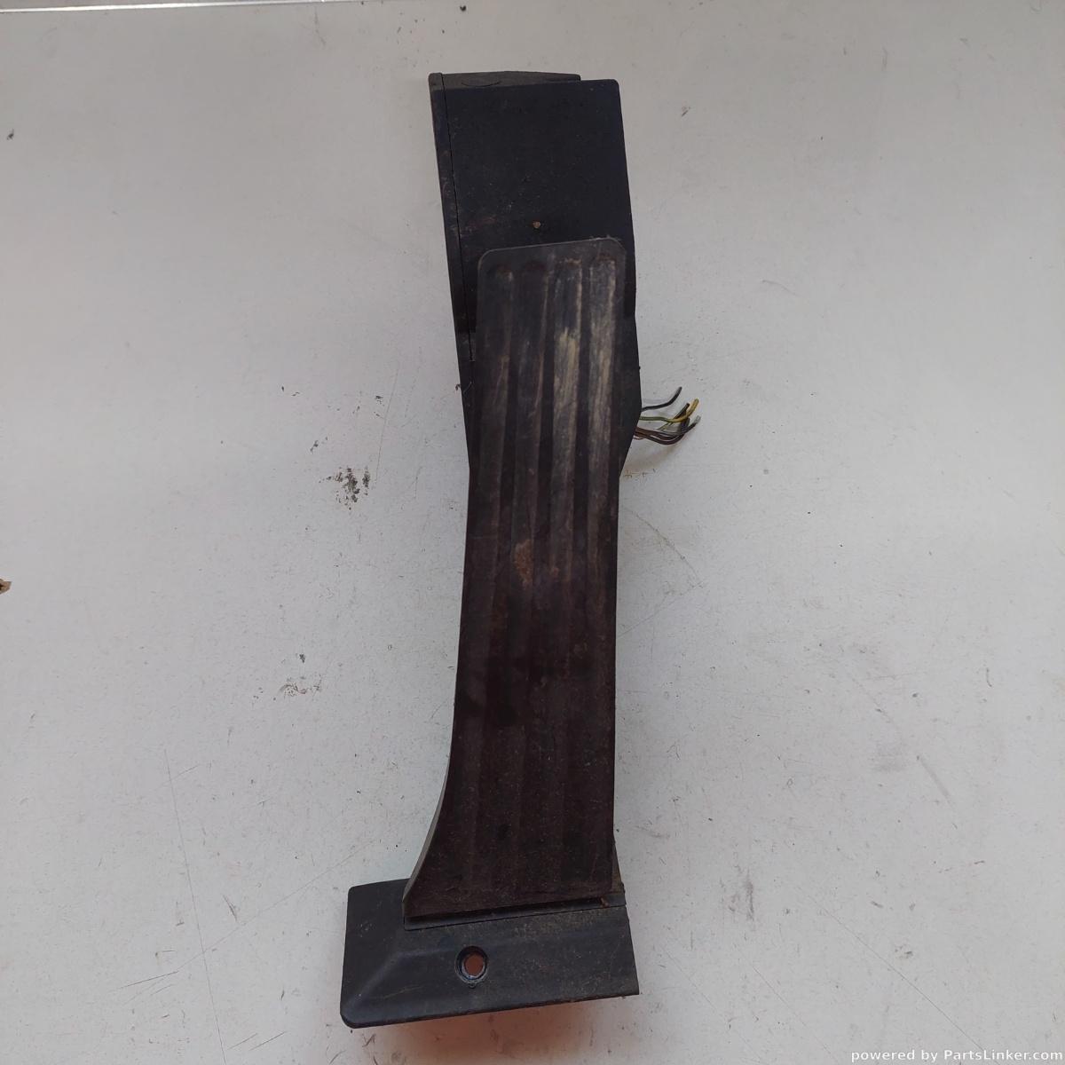 Pedala acceleratie stanga fata BMW 5 (E60) [ 2001 - 2010 ] OEM 839302020o