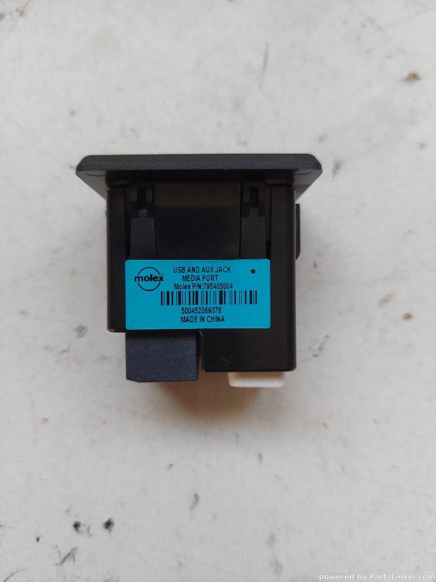 Mufa usb NISSAN NOTE (E12) [ 2012 - > ] 1.2 (HR12DE) 59KW|80HP OEM 795405005 – foto 2