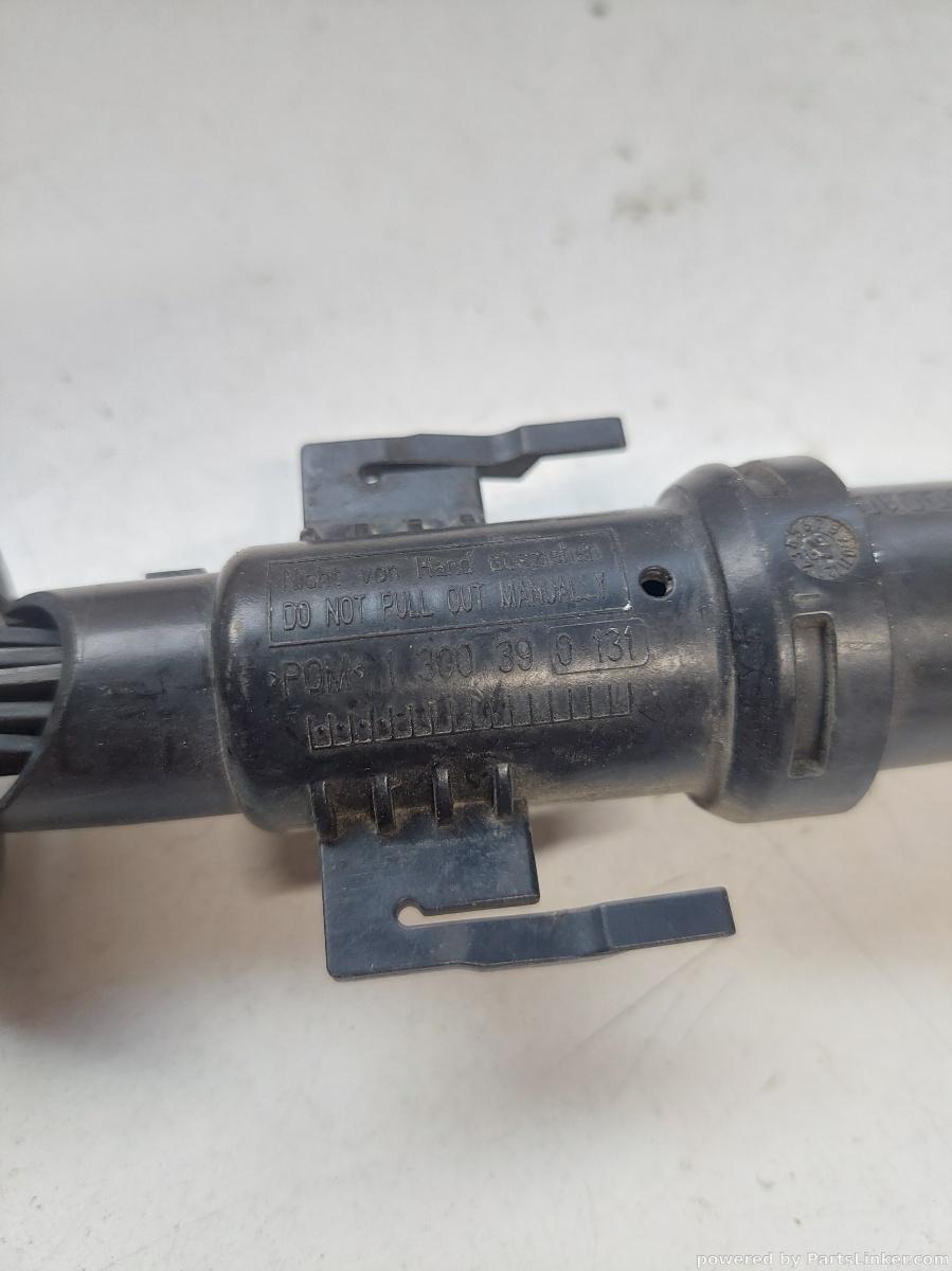 Spalator faruri stanga fata BMW 7 V (F01, F02, F03, F04) [ 2008 - 2015 ] OEM 1300390131 – foto 2