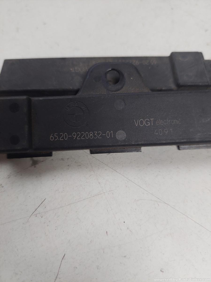 Modul antena BMW 7 V (F01, F02, F03, F04) [ 2008 - 2015 ] OEM 922083201 – foto 2