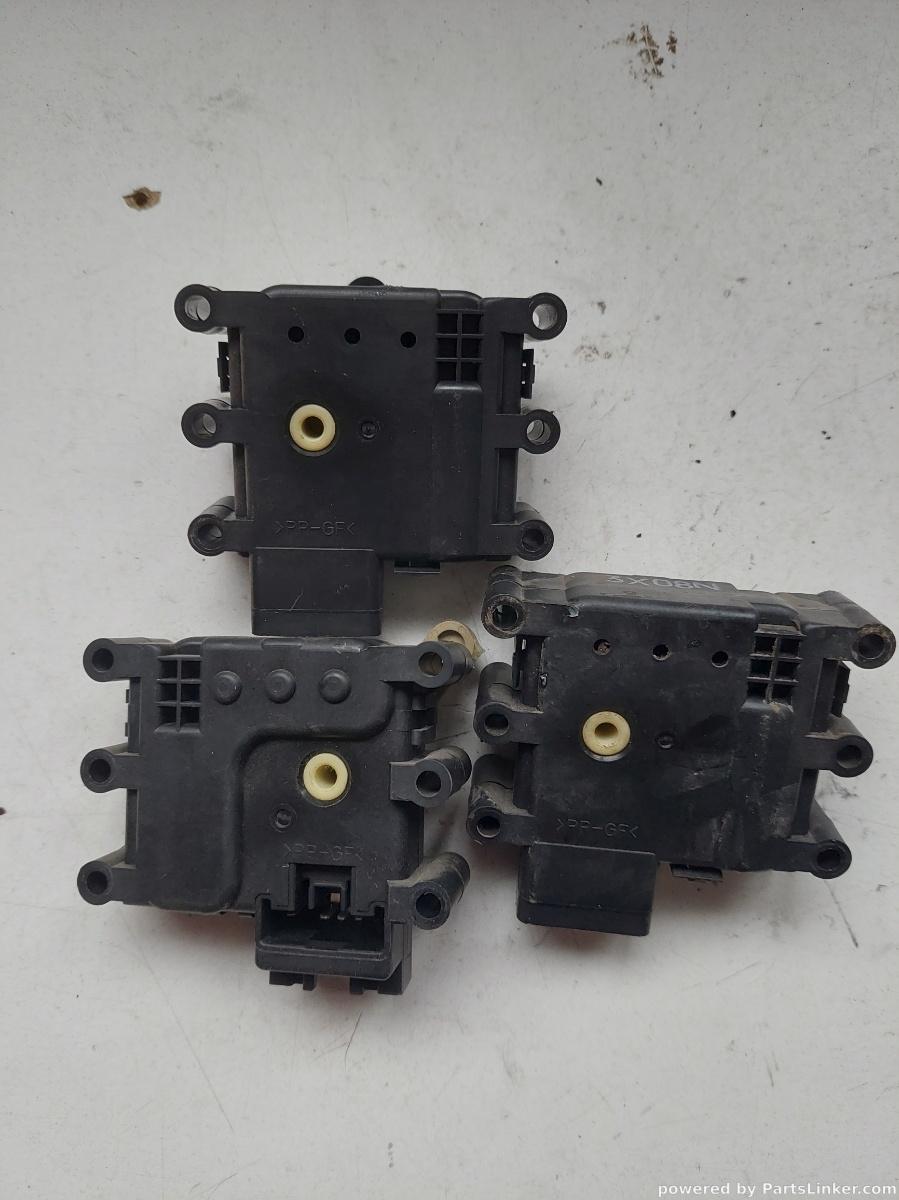 Motoras clapeta aeroterma MAZDA 6 [ 1998 - 2005 ] OEM 3x08n – foto 2