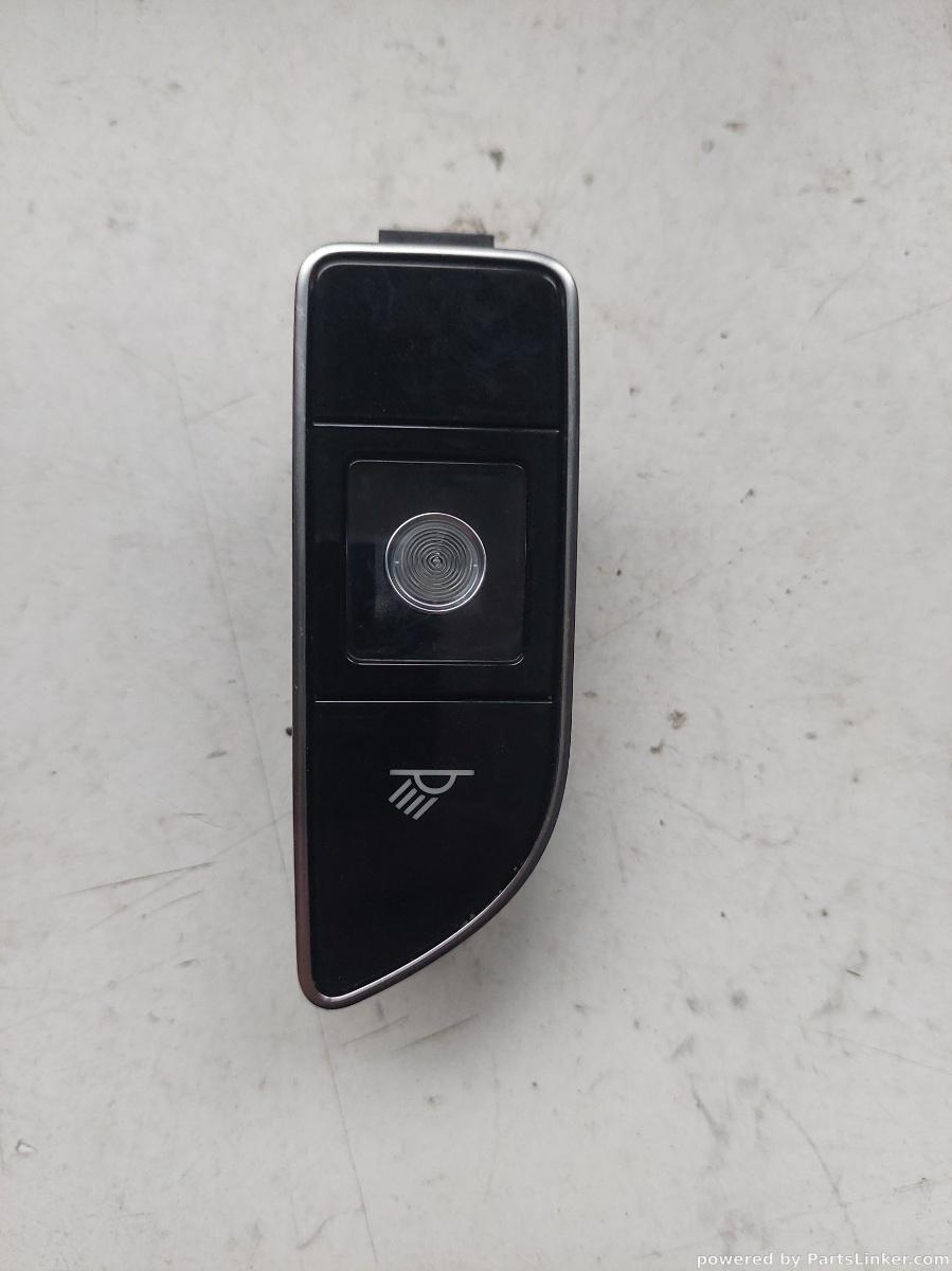 Bec plafon AUDI A8 III (4H2, 4H8, 4HC, 4HL) [ 2009 - 2018 ] OEM 4h0947354