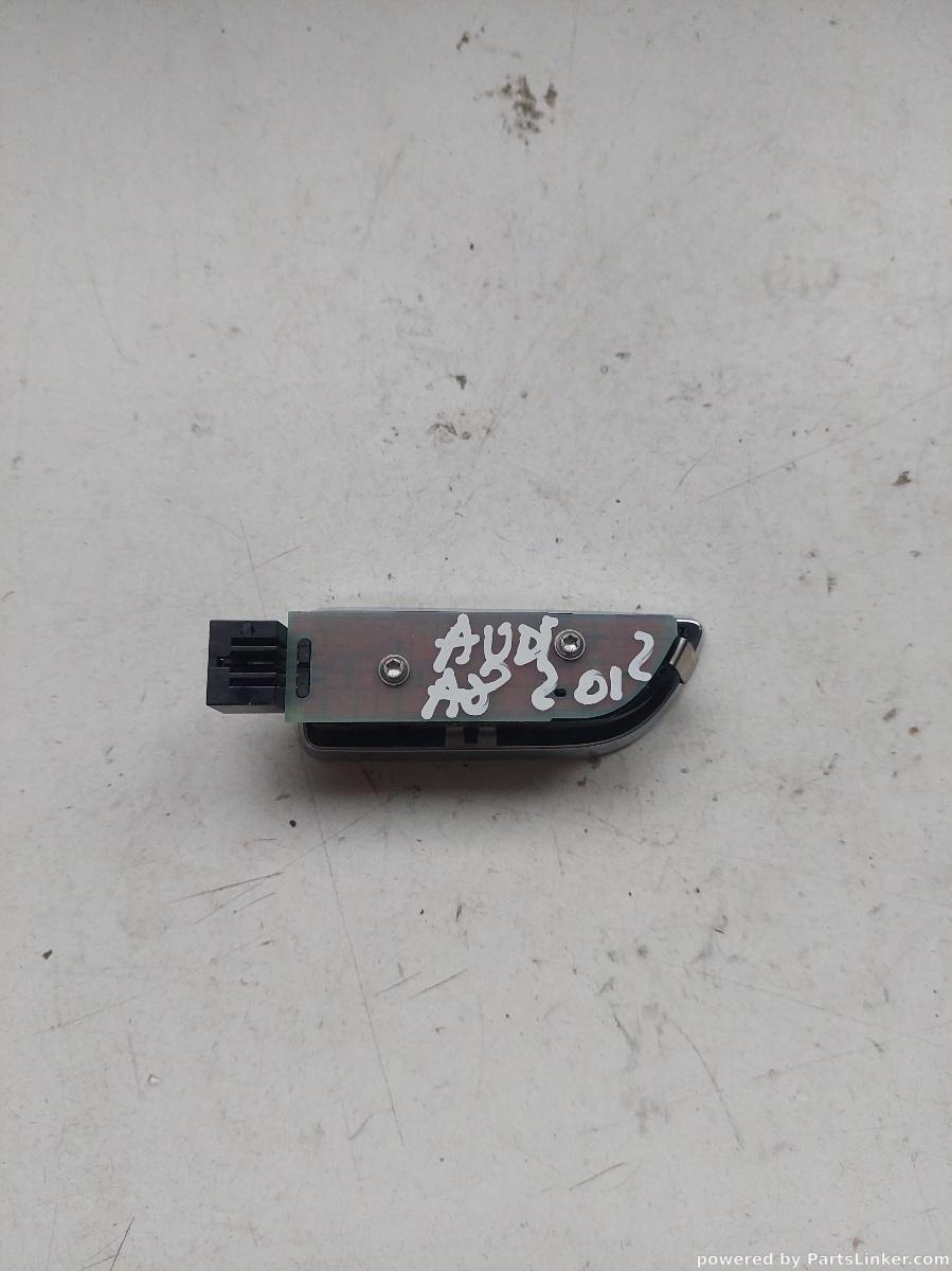Bec plafon AUDI A8 III (4H2, 4H8, 4HC, 4HL) [ 2009 - 2018 ] OEM 4h0947354 – foto 2