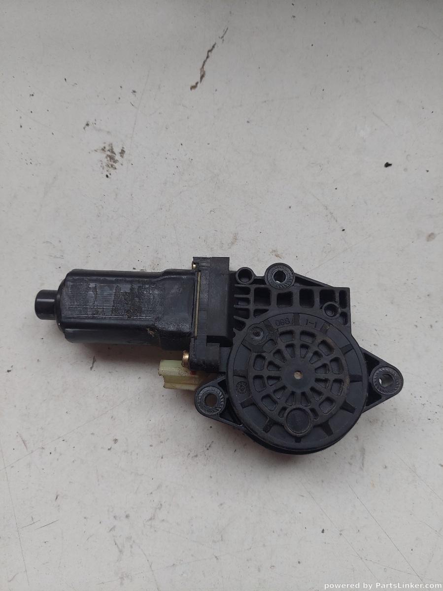 Motoras macara geam stanga spate HYUNDAI TUCSON (JM) [ 2004 - 2010 ]