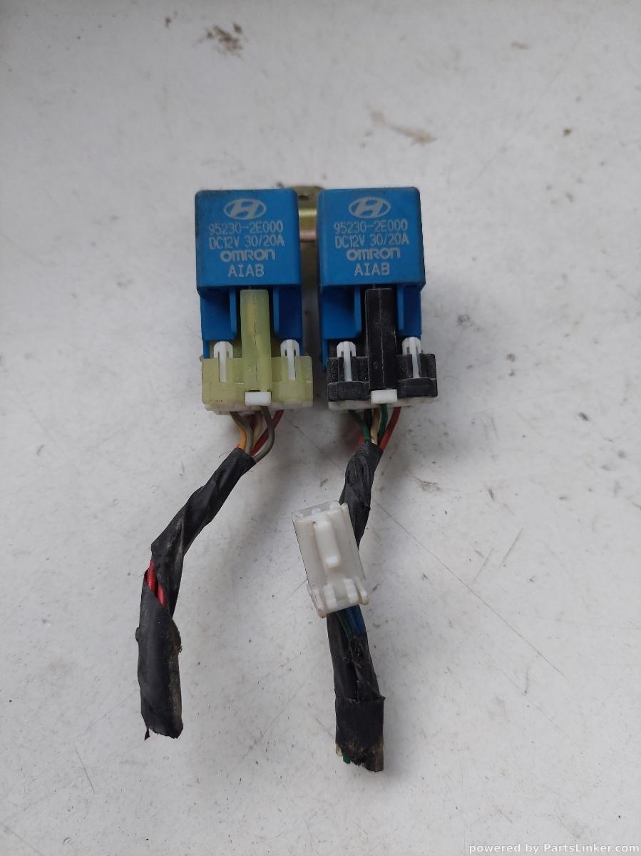 Releu HYUNDAI TUCSON (JM) [ 2004 - 2010 ] OEM 952302e000